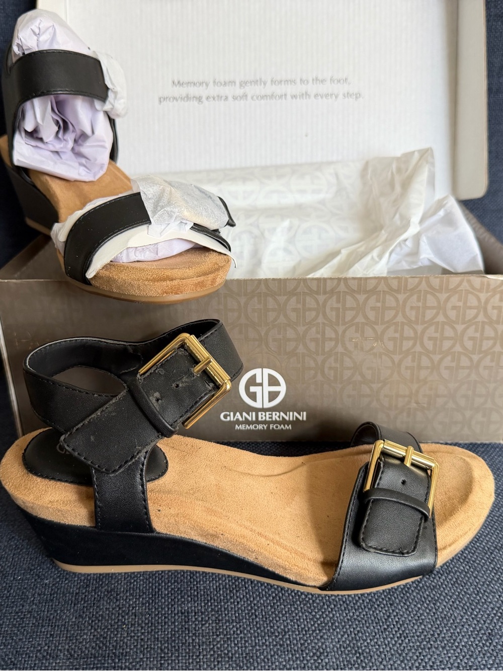 Giani Bernini Black Wedge Sandals with Gold Buckles
